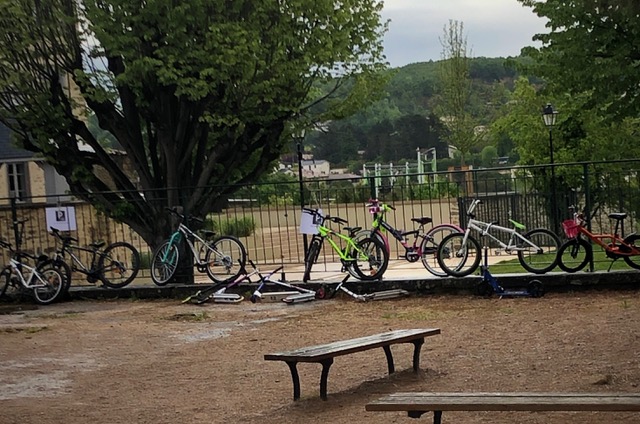 Journée A l'école sans voiture - St Didier - Crédits : La Ville à Vélo - A. Brevier