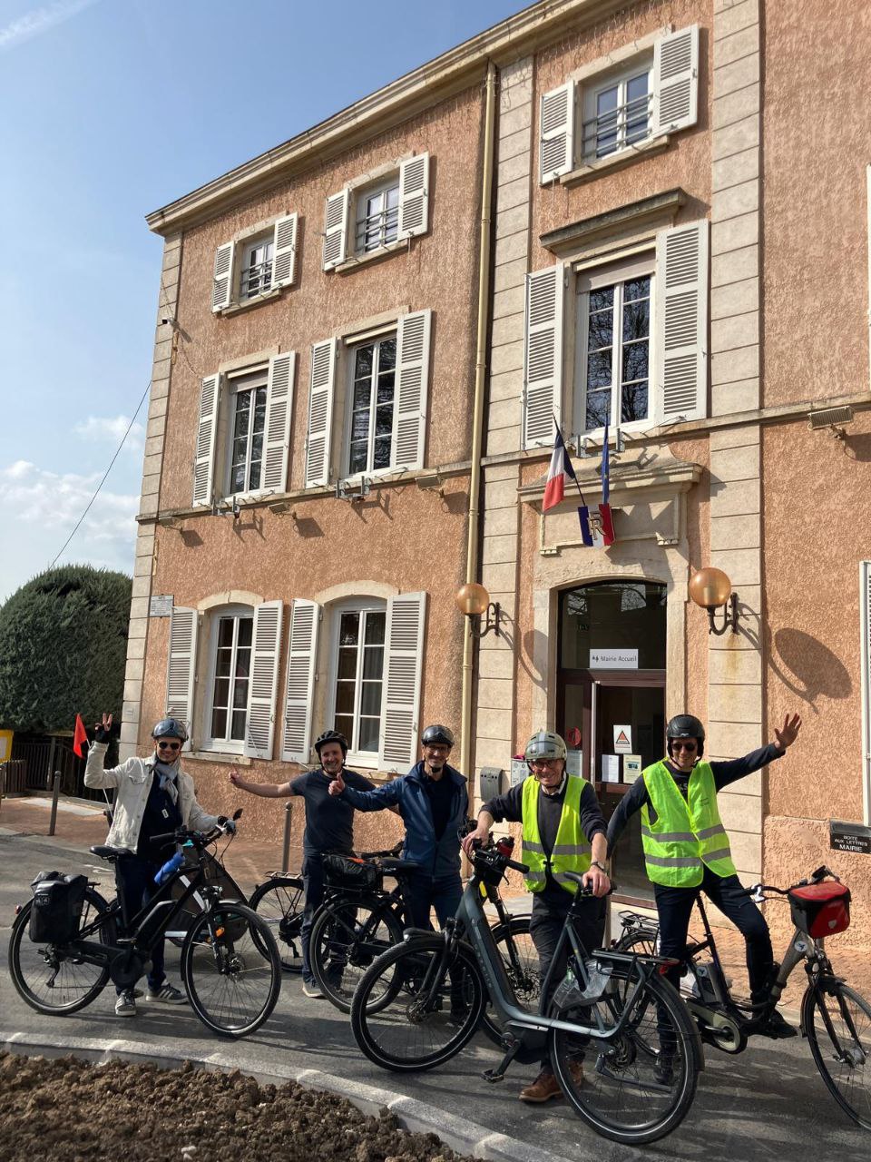 Le groupe local – Marcy Charbonnières challenge les listes municipales dans l’élaboration d’un projet cyclable pour la commune.