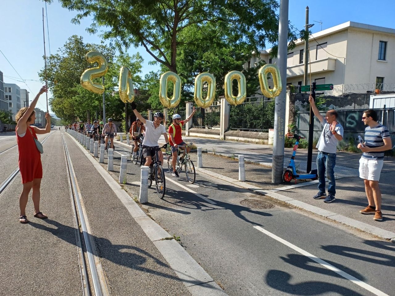 200 000 cyclistes en 4 mois : l’axe Bron – Lyonchange de dimension grâce à Rockefeller